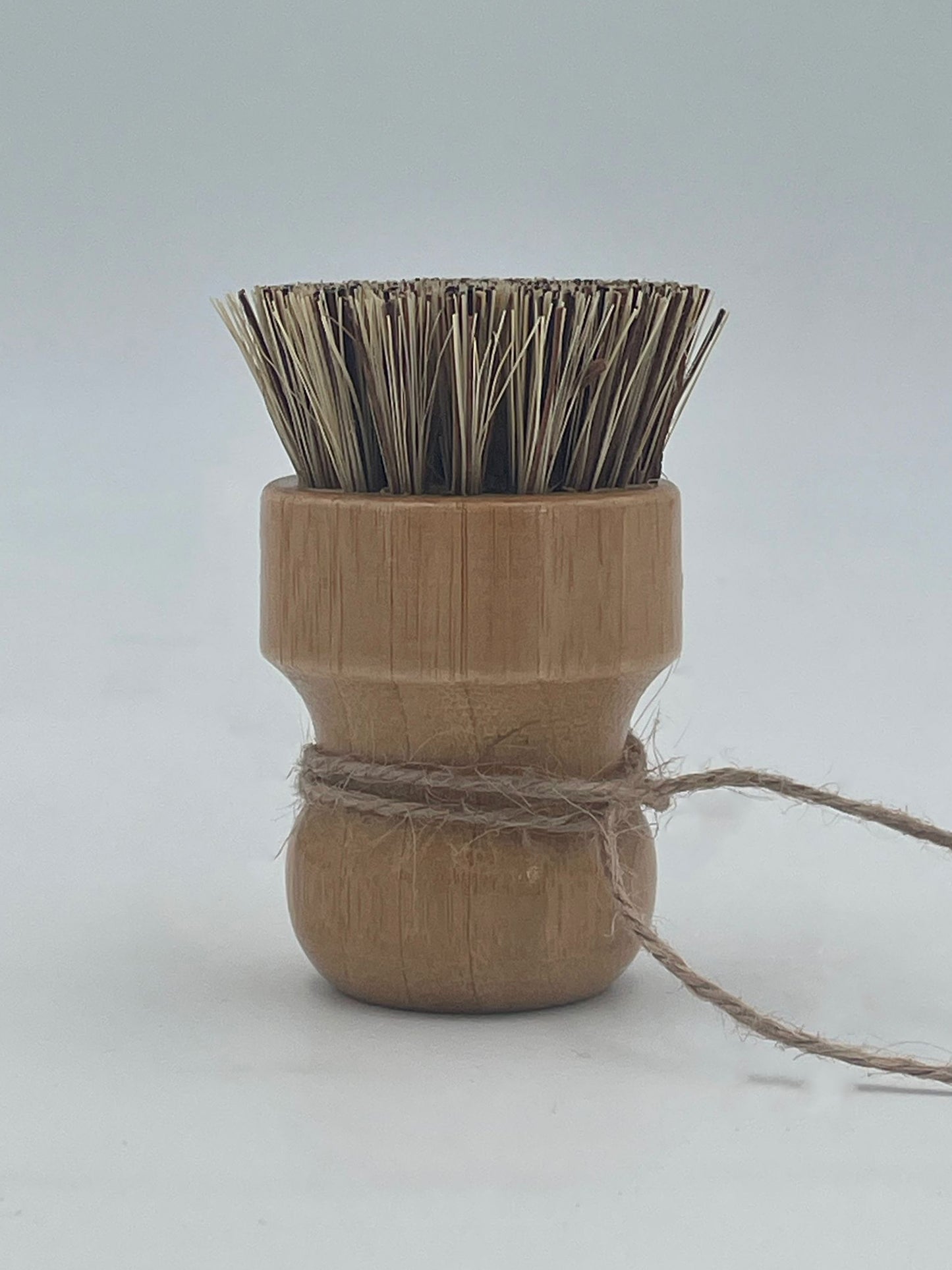 Topfbürsten mit Naturborsten aus Sisal und Kokos