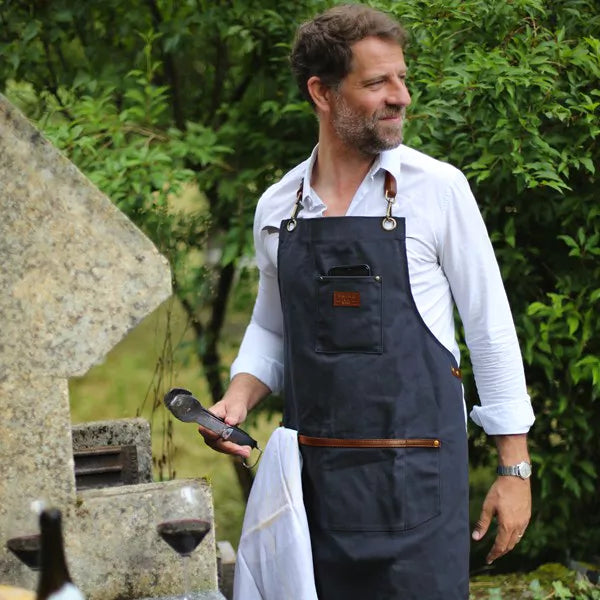 gewachste Schürze für Grill & Garten in zwei Farben
