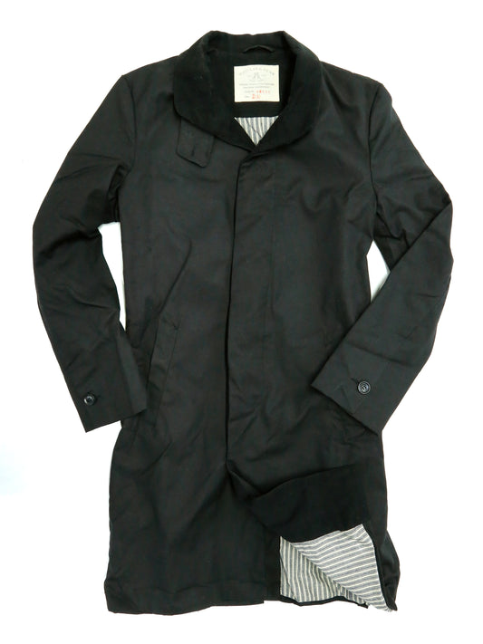 Klassischer Mantel aus Oilskiin in schwarz- SLIM FIT in S