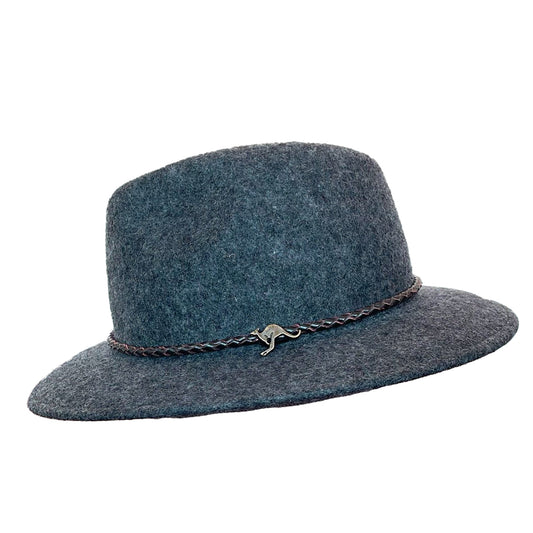 Crumplable wool felt hat for women and men with a two-colored leather hat band