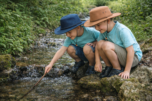 Australischer Kinder Outdoor Sommerhut inkl. Kinnband- wasserfest mit UV Schutz- Größe 53-54 cm